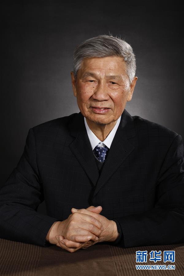 （今日關(guān)注·科技獎(jiǎng)勵(lì)大會(huì)·圖文互動(dòng)）（1）曾慶存：勇攀氣象科學(xué)之巔，他讓天氣預(yù)報(bào)越來(lái)越精準(zhǔn)